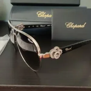Chopard | Accessories | Gorgeous Authentic Chopard Women  display picture 2